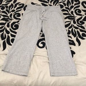 Danskin gray 2 zippered pockets Workout pants